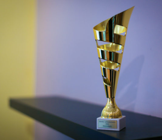 Eötvös József Kárpát-medencei középiskolai szónokverseny 2021/2022